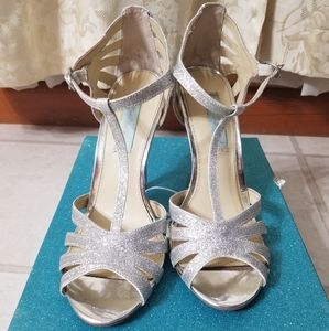 Betsy Johnson Tee Sandal